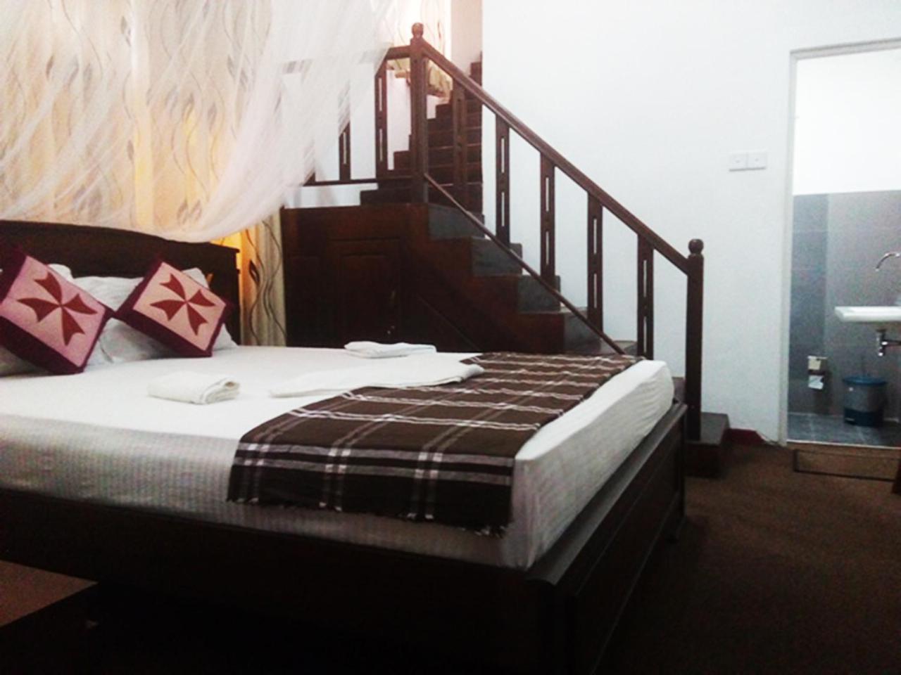 Ella Gate Resort Kumbalwela Exterior photo